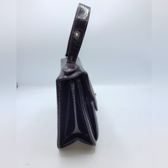 Vintage Brown Crocks embossed Small purse with Gold Turtle Accents Closure - Picture 5 of 16